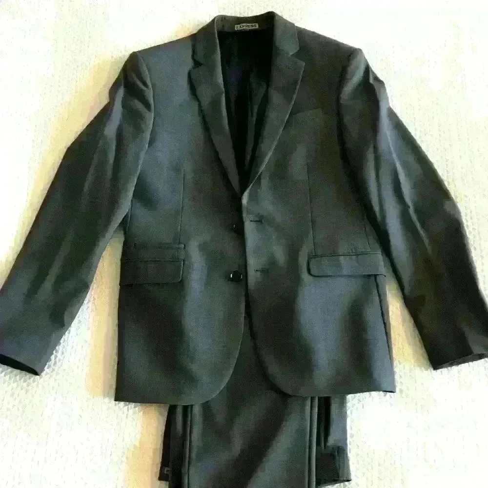 Express Photographer Suit (44 jacket, 31/32 pants)
